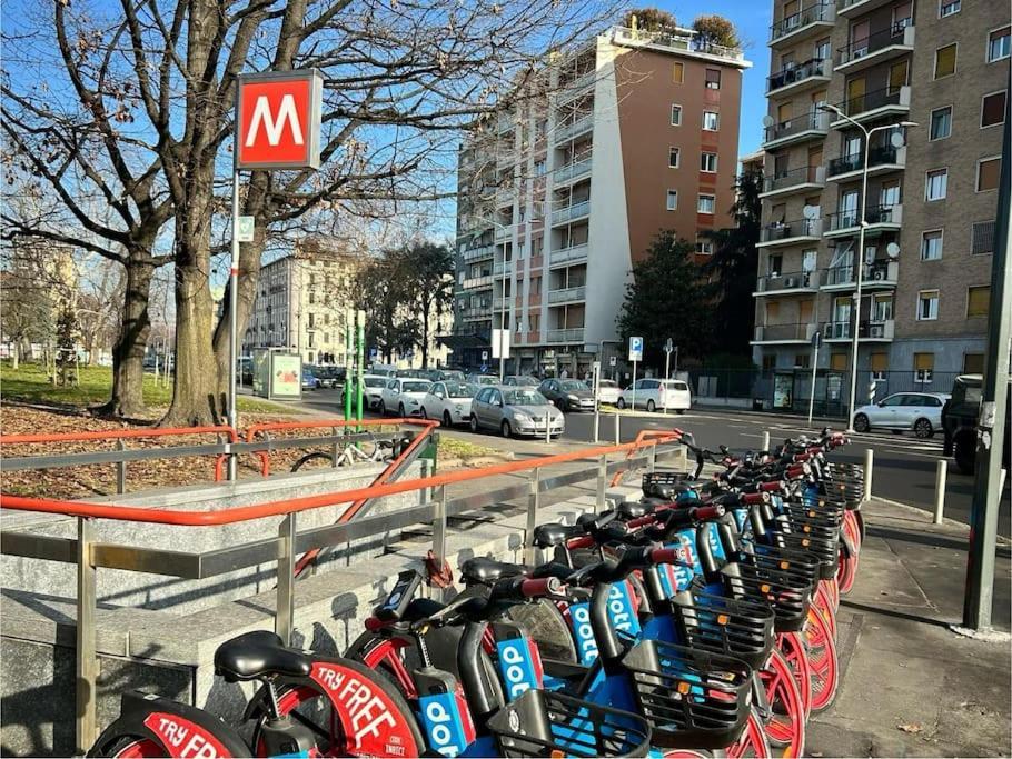 Primaticcio Metro E Aria Condizionata Apartment Милано Екстериор снимка